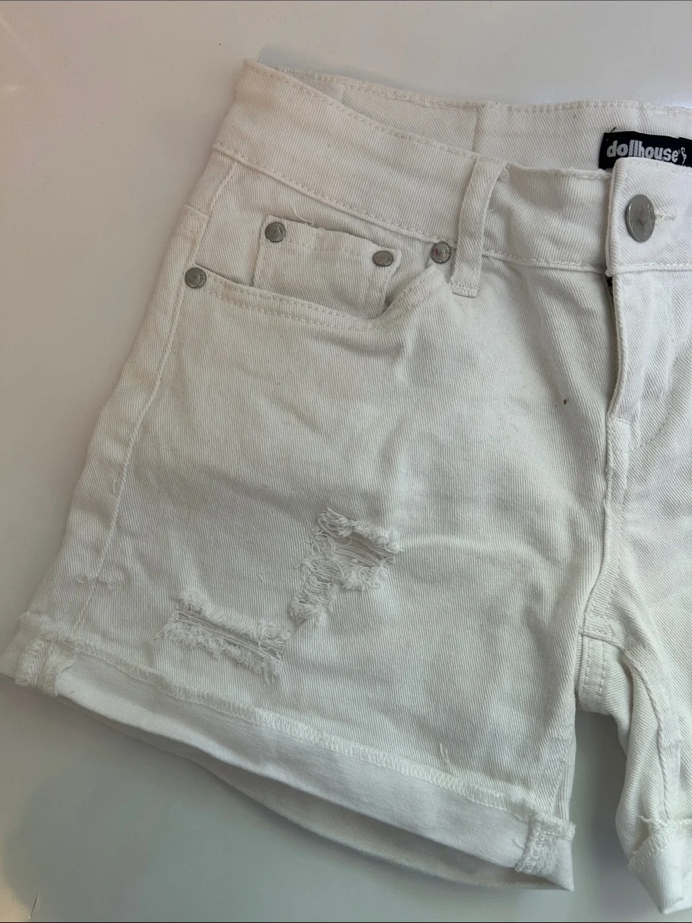 Dollhouse “Dylan” White Distressed Denim Juniors Shorts Size 1